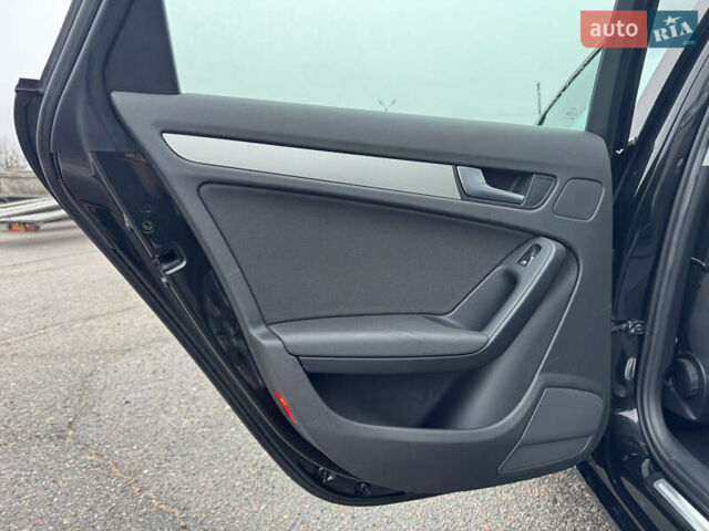 Черный Ауди А4, объемом двигателя 1.8 л и пробегом 255 тыс. км за 9900 $, фото 46 на Automoto.ua