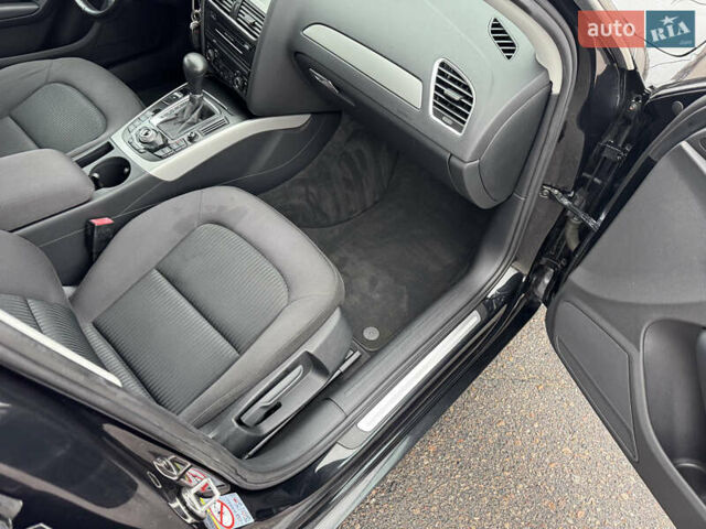 Черный Ауди А4, объемом двигателя 1.8 л и пробегом 255 тыс. км за 9900 $, фото 57 на Automoto.ua