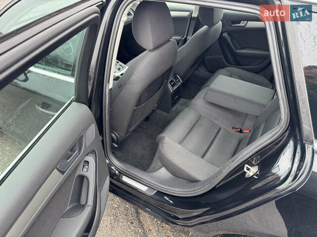 Черный Ауди А4, объемом двигателя 1.8 л и пробегом 255 тыс. км за 9900 $, фото 45 на Automoto.ua