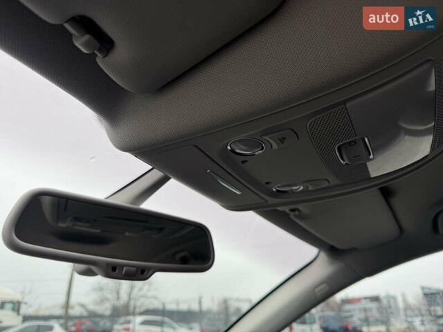 Черный Ауди А4, объемом двигателя 1.8 л и пробегом 255 тыс. км за 9900 $, фото 37 на Automoto.ua