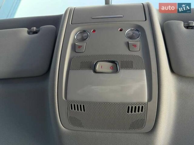 Черный Ауди А4, объемом двигателя 2 л и пробегом 270 тыс. км за 9999 $, фото 37 на Automoto.ua