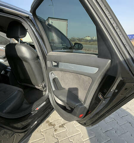 Ауди А4 2012 в Стрые на Automoto.ua Черный Ауди А4, объемом двигателя 2 л и пробегом 230 тыс. км за 14000 $, фото 5 на Automoto.ua