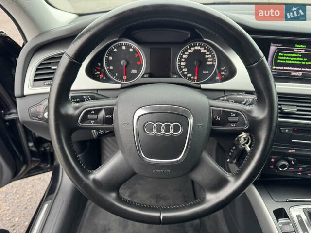 Черный Ауди А4, объемом двигателя 1.8 л и пробегом 255 тыс. км за 9900 $, фото 28 на Automoto.ua