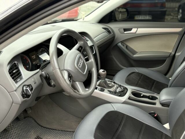 Черный Ауди А4, объемом двигателя 2 л и пробегом 211 тыс. км за 9800 $, фото 1 на Automoto.ua