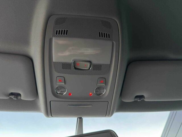 Чорний Ауді А4, об'ємом двигуна 2 л та пробігом 287 тис. км за 10300 $, фото 23 на Automoto.ua