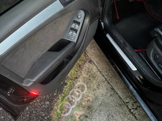 Черный Ауди А4, объемом двигателя 3 л и пробегом 210 тыс. км за 13999 $, фото 10 на Automoto.ua