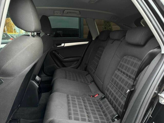 Чорний Ауді А4, об'ємом двигуна 2 л та пробігом 287 тис. км за 10300 $, фото 18 на Automoto.ua