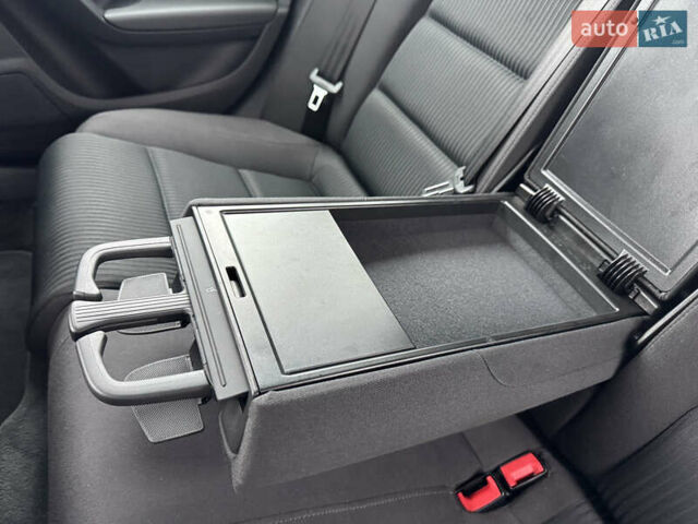 Черный Ауди А4, объемом двигателя 1.8 л и пробегом 255 тыс. км за 9900 $, фото 44 на Automoto.ua