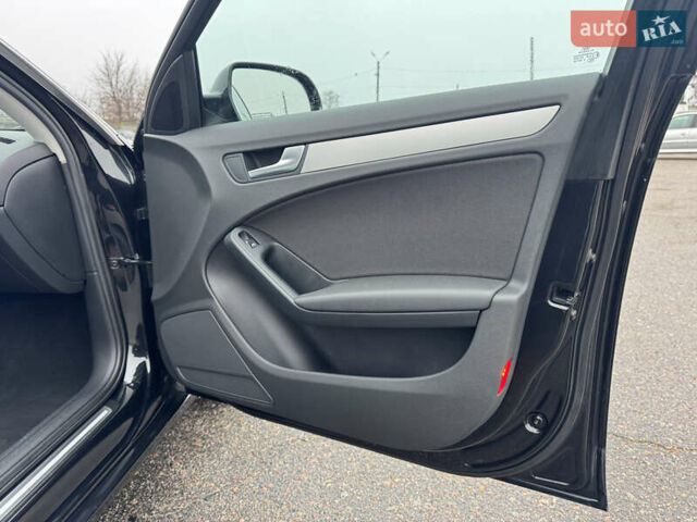 Черный Ауди А4, объемом двигателя 1.8 л и пробегом 255 тыс. км за 9900 $, фото 58 на Automoto.ua