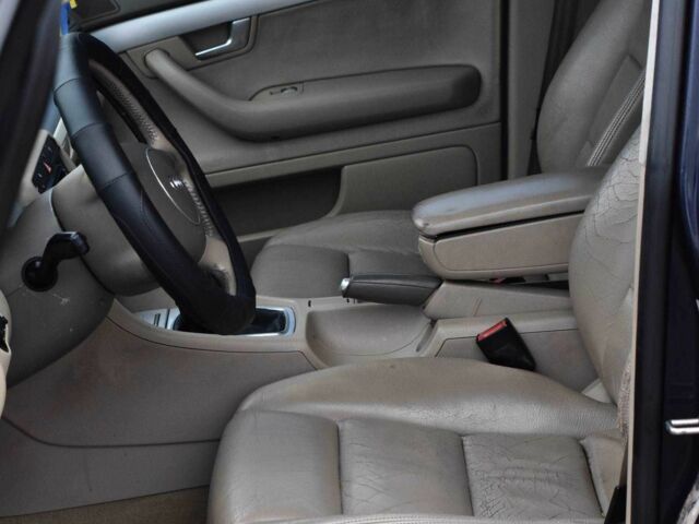 Черный Ауди А4, объемом двигателя 3 л и пробегом 309 тыс. км за 4950 $, фото 8 на Automoto.ua