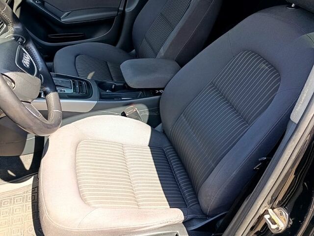 Чорний Ауді А4, об'ємом двигуна 2 л та пробігом 260 тис. км за 11700 $, фото 5 на Automoto.ua