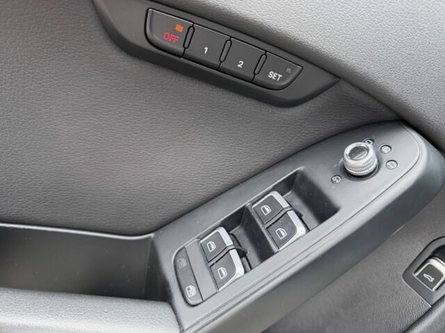 Черный Ауди А4, объемом двигателя 2 л и пробегом 236 тыс. км за 10800 $, фото 6 на Automoto.ua