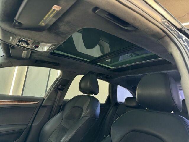 Черный Ауди А4, объемом двигателя 2 л и пробегом 180 тыс. км за 12400 $, фото 3 на Automoto.ua