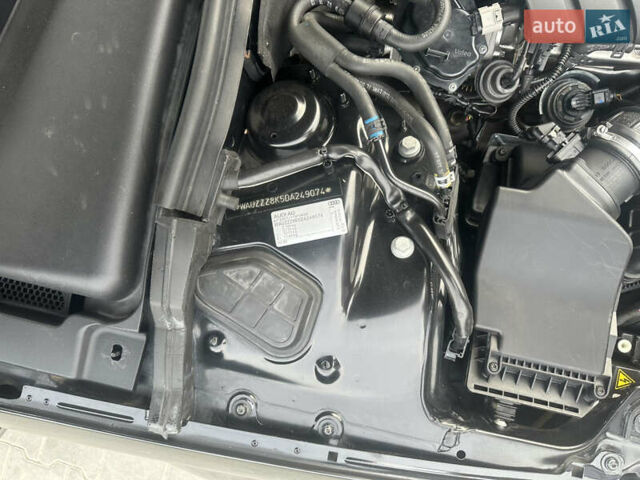 Чорний Ауді А4, об'ємом двигуна 2 л та пробігом 300 тис. км за 10999 $, фото 33 на Automoto.ua