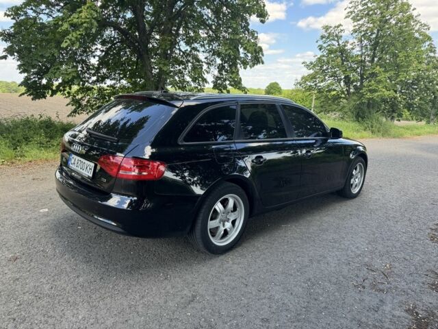 Чорний Ауді А4, об'ємом двигуна 2 л та пробігом 275 тис. км за 11200 $, фото 2 на Automoto.ua