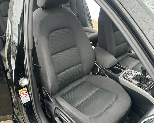 Чорний Ауді А4, об'ємом двигуна 2 л та пробігом 300 тис. км за 10999 $, фото 21 на Automoto.ua