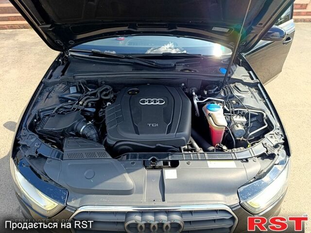 Чорний Ауді А4, об'ємом двигуна 2 л та пробігом 260 тис. км за 11700 $, фото 8 на Automoto.ua