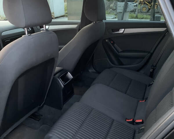 Черный Ауди А4, объемом двигателя 2 л и пробегом 269 тыс. км за 13700 $, фото 11 на Automoto.ua