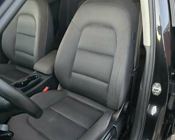 Черный Ауди А4, объемом двигателя 2 л и пробегом 282 тыс. км за 10800 $, фото 11 на Automoto.ua