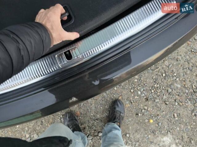 Черный Ауди А4, объемом двигателя 2 л и пробегом 282 тыс. км за 10800 $, фото 25 на Automoto.ua