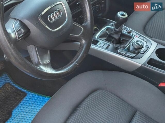 Черный Ауди А4, объемом двигателя 2 л и пробегом 290 тыс. км за 12550 $, фото 2 на Automoto.ua