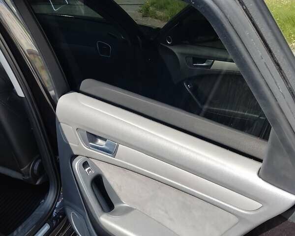 Черный Ауди А4, объемом двигателя 1.8 л и пробегом 270 тыс. км за 12500 $, фото 81 на Automoto.ua