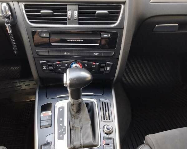 Черный Ауди А4, объемом двигателя 1.8 л и пробегом 270 тыс. км за 12500 $, фото 7 на Automoto.ua