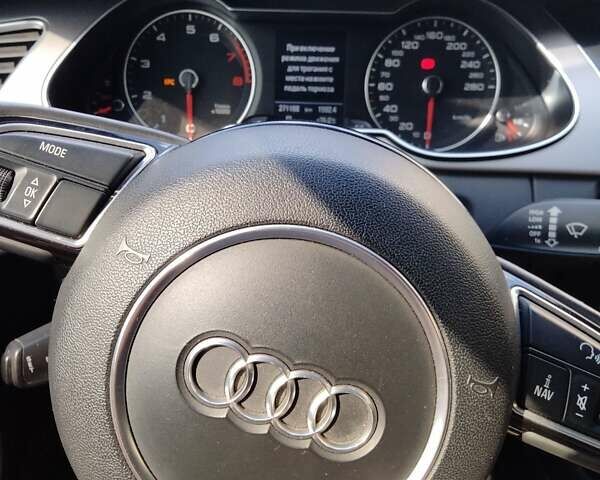 Черный Ауди А4, объемом двигателя 1.8 л и пробегом 270 тыс. км за 12500 $, фото 9 на Automoto.ua