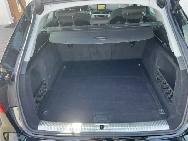 Черный Ауди А4, объемом двигателя 2 л и пробегом 139 тыс. км за 10700 $, фото 17 на Automoto.ua