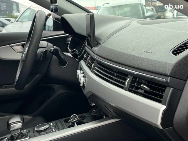 Чорний Ауді А4, об'ємом двигуна 2 л та пробігом 295 тис. км за 16290 $, фото 14 на Automoto.ua