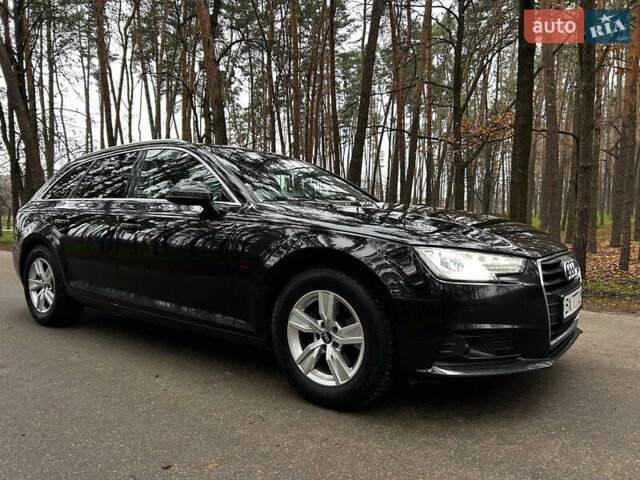 Черный Ауди А4, объемом двигателя 1.97 л и пробегом 330 тыс. км за 13900 $, фото 2 на Automoto.ua