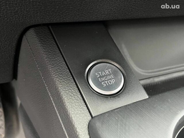 Чорний Ауді А4, об'ємом двигуна 2 л та пробігом 295 тис. км за 16290 $, фото 35 на Automoto.ua