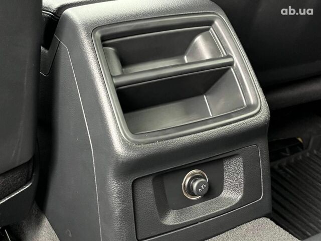 Чорний Ауді А4, об'ємом двигуна 2 л та пробігом 295 тис. км за 16290 $, фото 24 на Automoto.ua