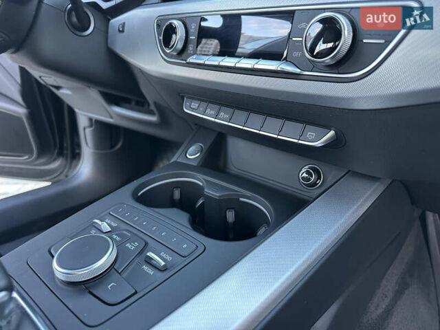 Ауді А4 2017 у Вінниці на Automoto.ua Чорний Ауді А4, об'ємом двигуна 1.98 л та пробігом 57 тис. км за 17499 $, фото 24 на Automoto.ua