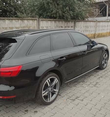 Черный Ауди А4, объемом двигателя 2 л и пробегом 225 тыс. км за 21000 $, фото 5 на Automoto.ua