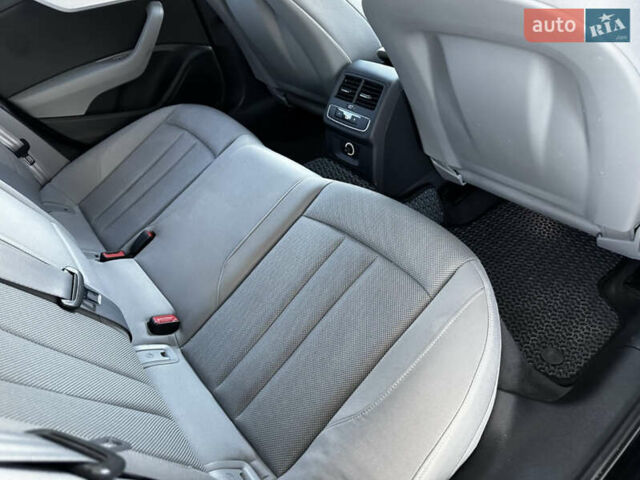 Черный Ауди А4, объемом двигателя 2 л и пробегом 260 тыс. км за 14850 $, фото 30 на Automoto.ua