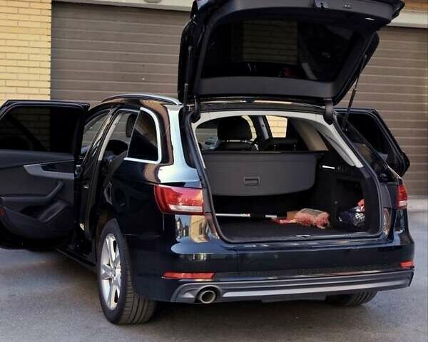 Черный Ауди А4, объемом двигателя 2 л и пробегом 290 тыс. км за 18100 $, фото 4 на Automoto.ua