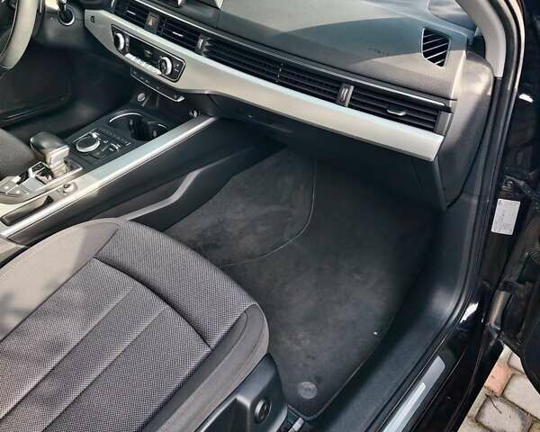 Черный Ауди А4, объемом двигателя 1.97 л и пробегом 305 тыс. км за 19500 $, фото 27 на Automoto.ua