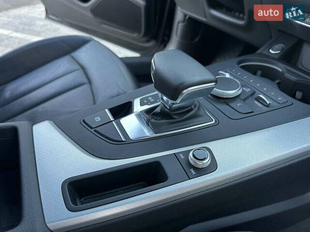 Ауді А4 2017 у Вінниці на Automoto.ua Чорний Ауді А4, об'ємом двигуна 1.98 л та пробігом 57 тис. км за 17499 $, фото 27 на Automoto.ua