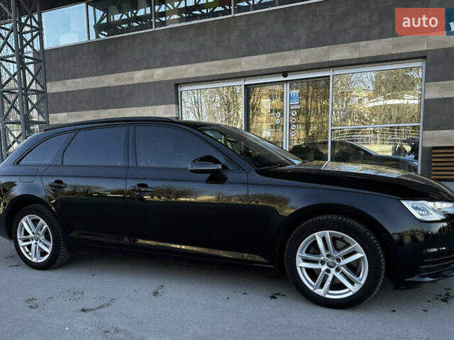 Черный Ауди А4, объемом двигателя 2 л и пробегом 260 тыс. км за 14850 $, фото 5 на Automoto.ua