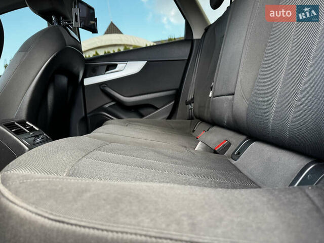 Чорний Ауді А4, об'ємом двигуна 1.97 л та пробігом 229 тис. км за 17599 $, фото 86 на Automoto.ua