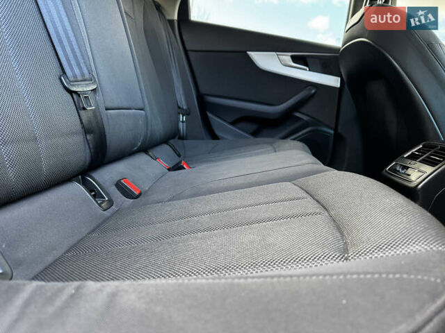 Чорний Ауді А4, об'ємом двигуна 1.97 л та пробігом 229 тис. км за 17599 $, фото 97 на Automoto.ua