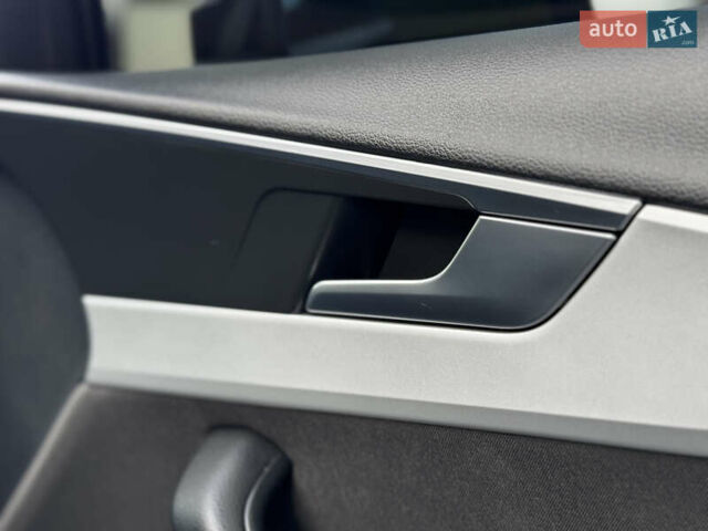 Чорний Ауді А4, об'ємом двигуна 1.97 л та пробігом 229 тис. км за 17599 $, фото 105 на Automoto.ua