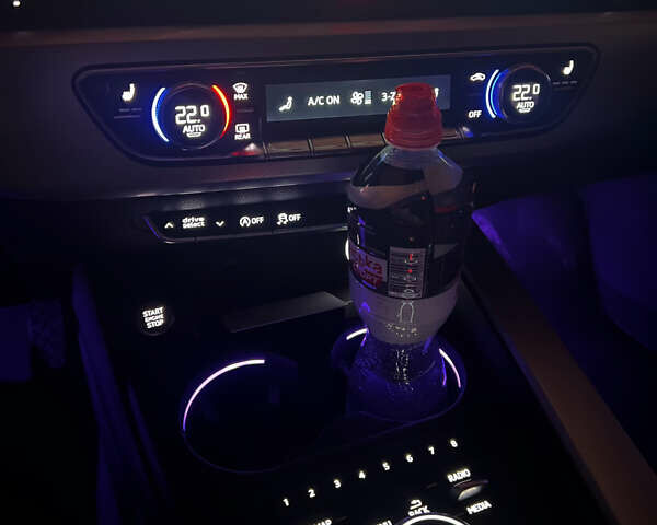 Ауди А4 2018 в Киеве на Automoto.ua Черный Ауди А4, объемом двигателя 2 л и пробегом 204 тыс. км за 24800 $, фото 5 на Automoto.ua