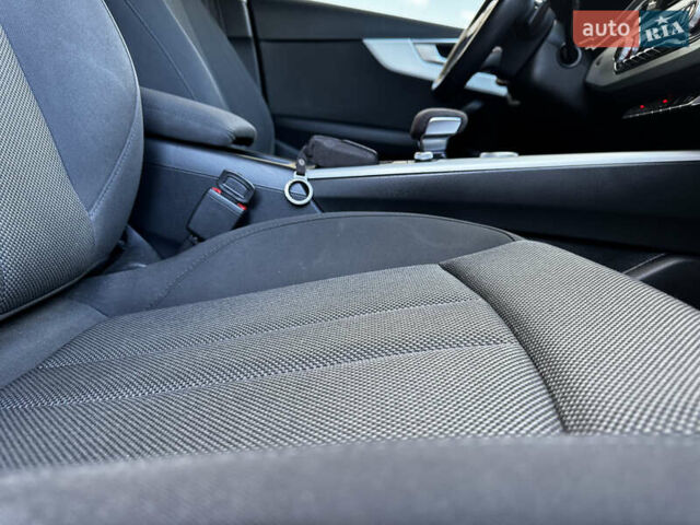 Чорний Ауді А4, об'ємом двигуна 1.97 л та пробігом 229 тис. км за 17599 $, фото 108 на Automoto.ua