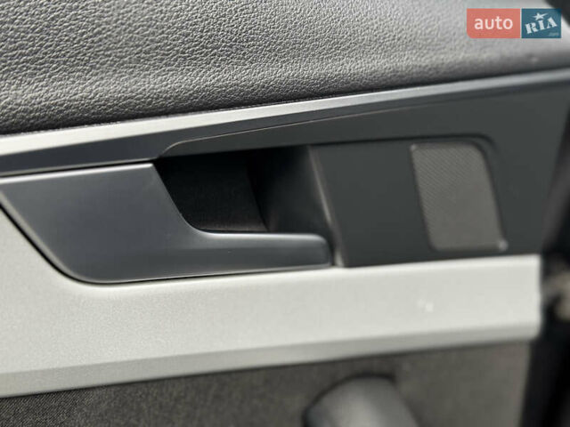 Чорний Ауді А4, об'ємом двигуна 1.97 л та пробігом 229 тис. км за 17599 $, фото 83 на Automoto.ua