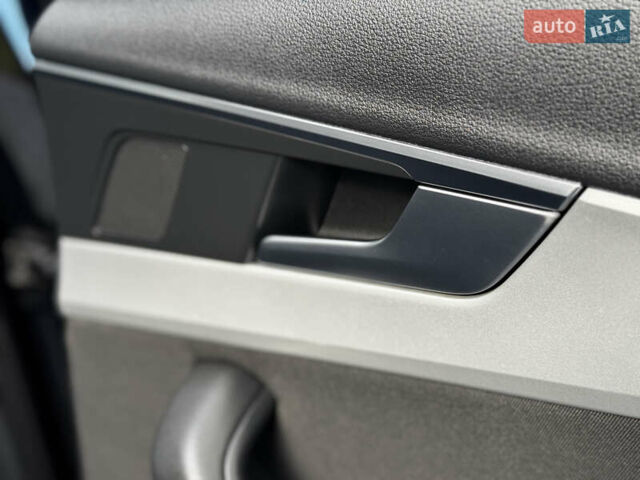 Чорний Ауді А4, об'ємом двигуна 1.97 л та пробігом 229 тис. км за 17599 $, фото 95 на Automoto.ua