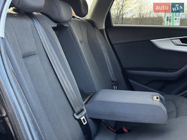 Чорний Ауді А4, об'ємом двигуна 1.97 л та пробігом 229 тис. км за 17599 $, фото 101 на Automoto.ua