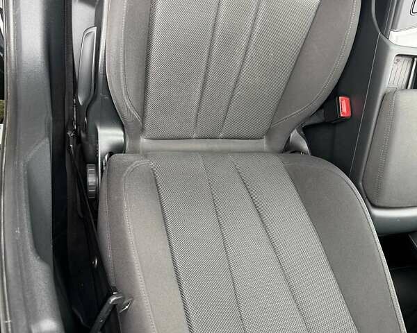 Черный Ауди А4, объемом двигателя 1.97 л и пробегом 266 тыс. км за 22500 $, фото 8 на Automoto.ua