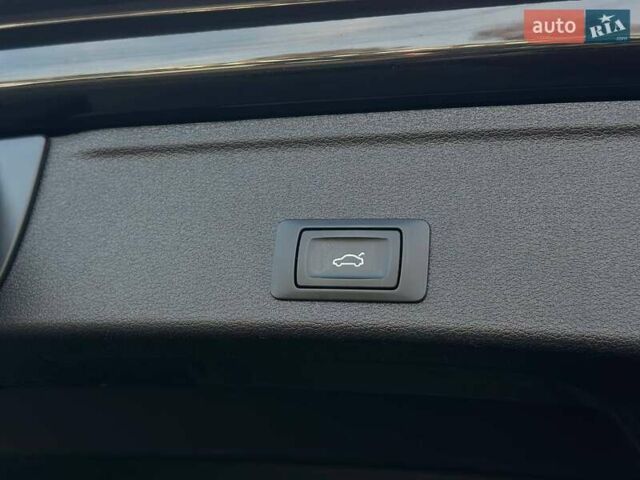 Черный Ауди А4, объемом двигателя 2 л и пробегом 179 тыс. км за 30000 $, фото 31 на Automoto.ua